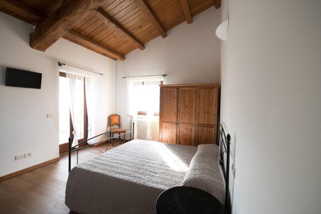 La Casa Vacanza con vista panoramica sui vigneti Rotella Esterno foto