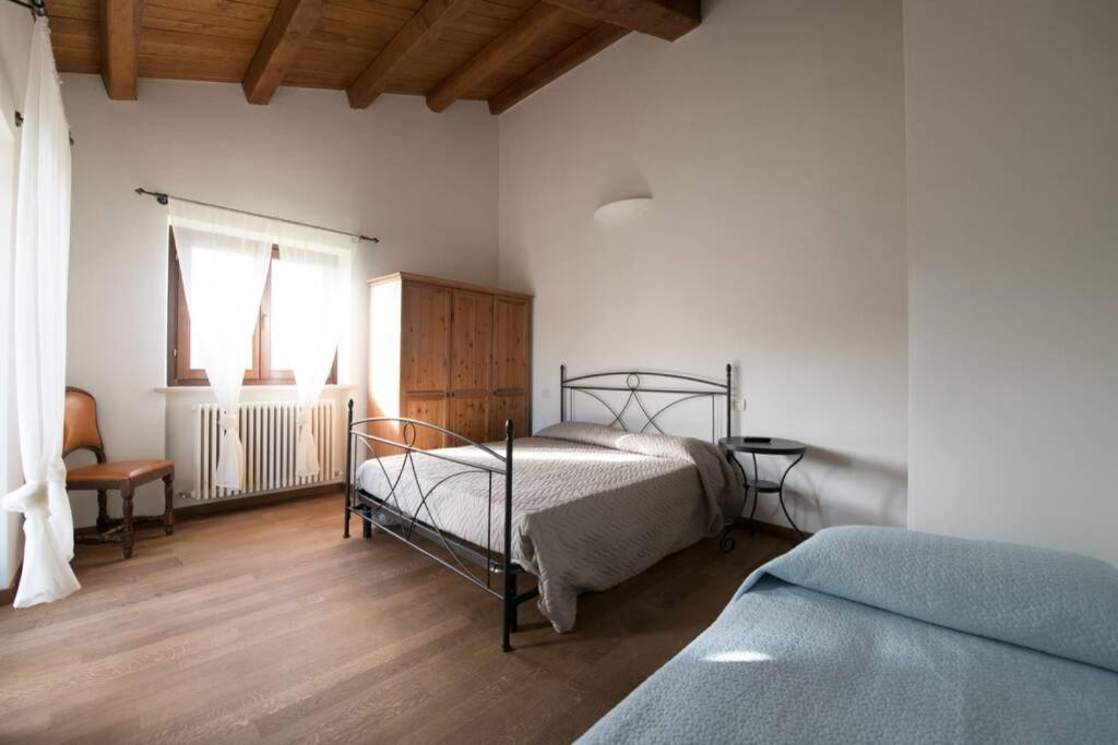 La Casa Vacanza con vista panoramica sui vigneti Rotella Esterno foto